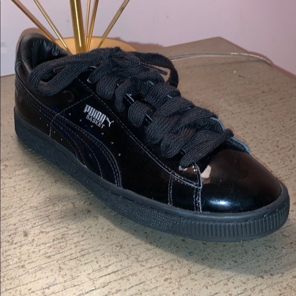 Never worn Patent leather puma